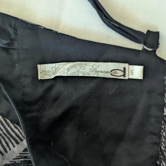 Dynamite Black and White Leaf Print Midi Dress - Picture 10 of 10